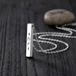 Collier Barre Runes Viking Gravé Femme